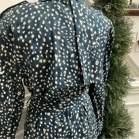 Ann Taylor Spotted Modern Trench Coat Size Large - Picture 10 of 16